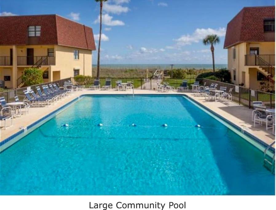 Condo By The Sea! Cocoa Beach Bagian luar foto