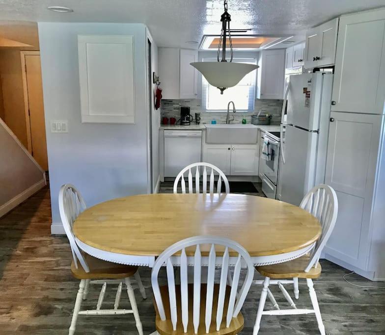 Condo By The Sea! Cocoa Beach Bagian luar foto