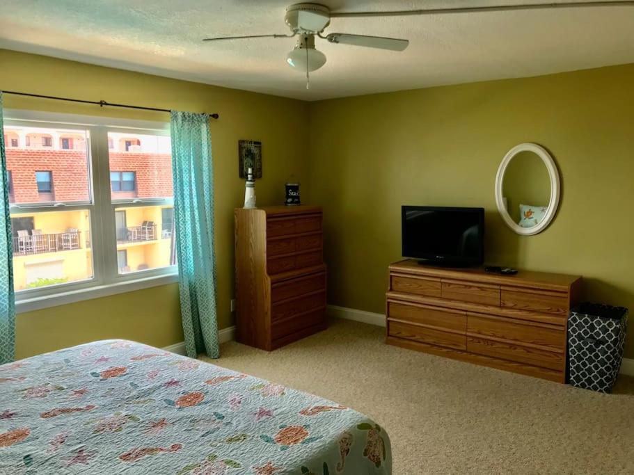 Condo By The Sea! Cocoa Beach Bagian luar foto